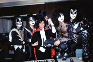 kiss-and-ezrin-in-tails